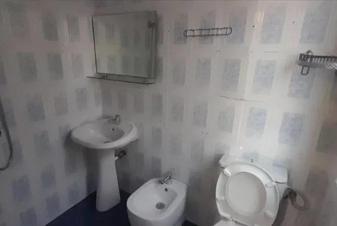 Shtepi me qera 1+1 ne Tirane - 32,000 Leke