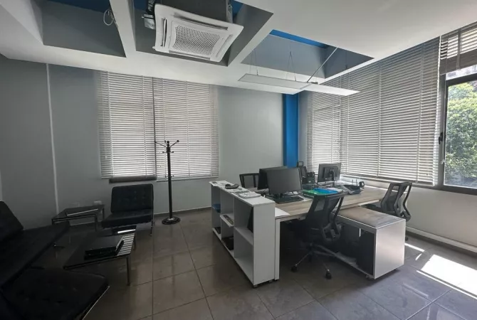 Ambient biznesi me qera 3+1 ne Tirane - 900 Euro