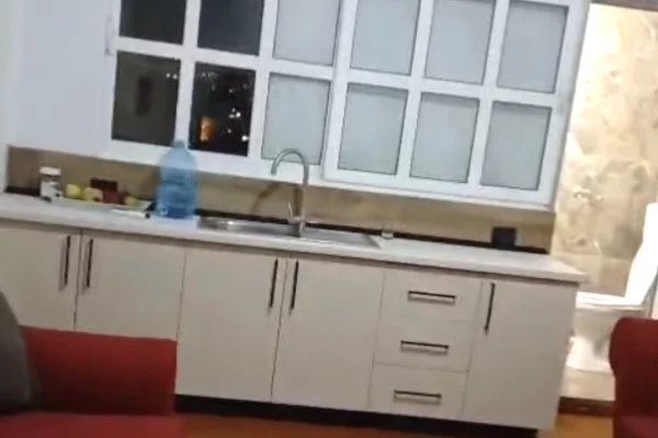 Shtepi me qera 1+1 ne Tirane - 33,000 Leke