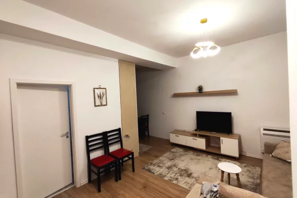 Shtepi me qera Apartament ne Tirane, 1+1, Mobilimi E mobiluar, Pagesa 42,000  Leke.