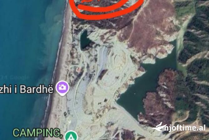 Truall ose Toke  ne Kavaje - 15,000 Euro