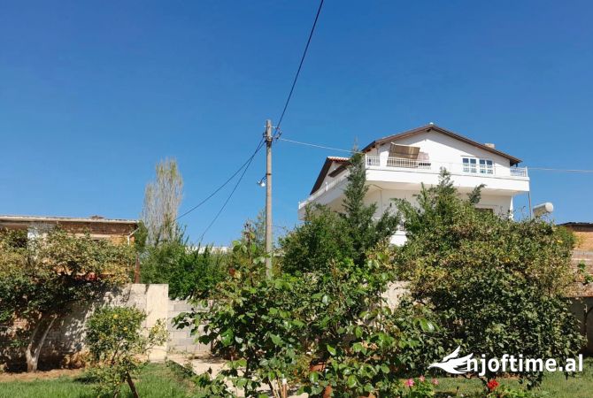 Shtepi ne shitje 7+1 ne Tirane - 500,000 Euro