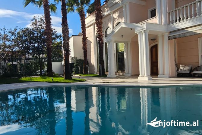 Casa in vendita 7+1 a Tirana - 2,500,000 Euro