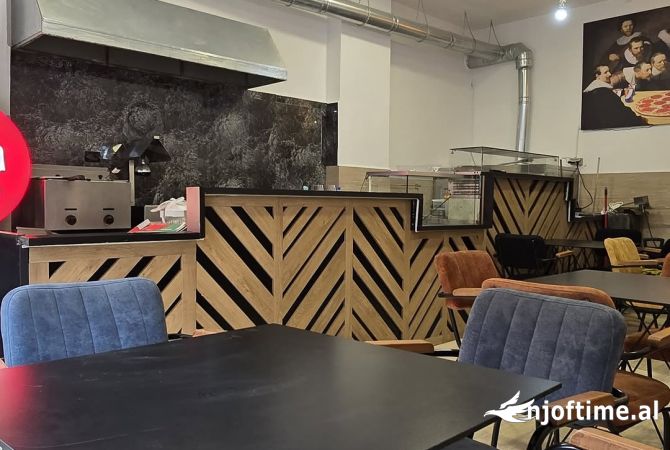 Ambient biznesi me qera 2+1 ne Tirane - 1,000 Euro