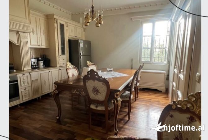 Casa in vendita 7+1 a Tirana - 1,000,000 Euro
