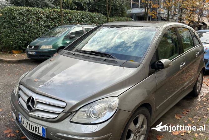 Cars for sale in Tirana - 490,000 Leke