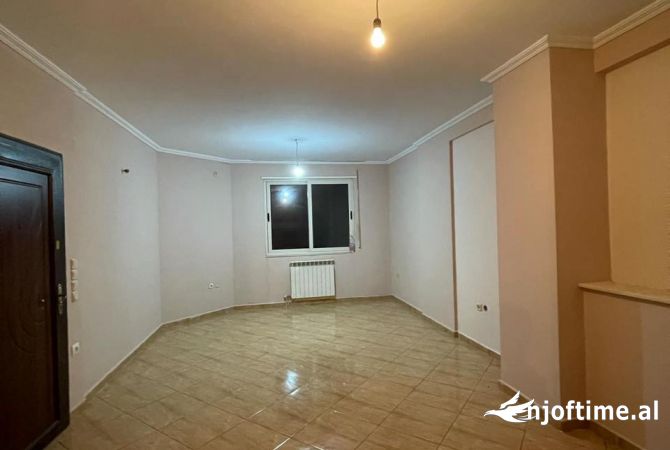 Shtepi me qera 2+1 ne Tirane - 37,000 Leke