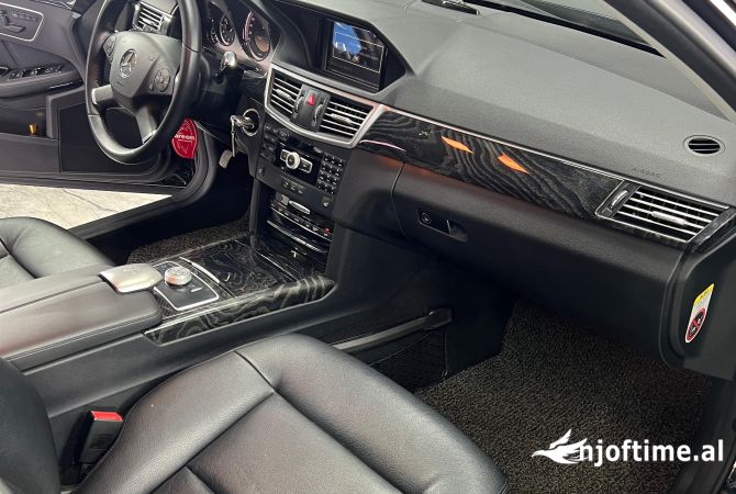 Makina ne shitje  ne Fier - 11,500 Euro