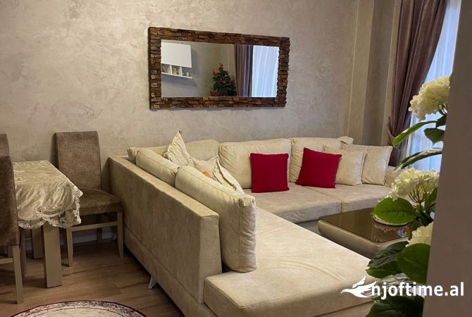 Jepet me qera 3+1 Kopshti Zologjik.