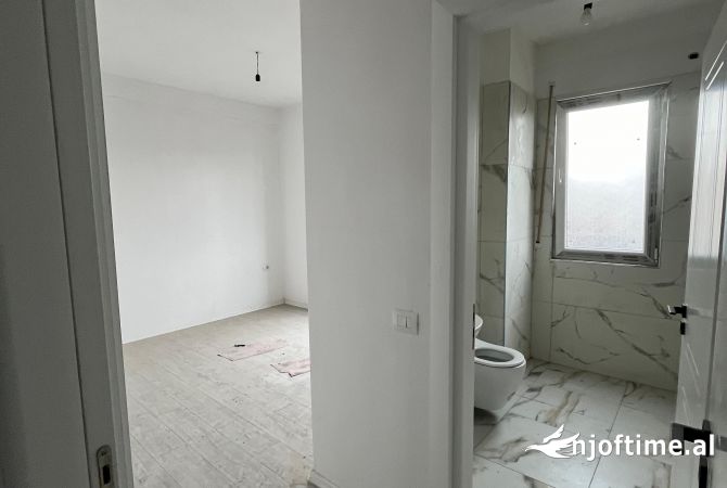 Shtepi ne shitje 3+1 ne Tirane - 150,000 Euro