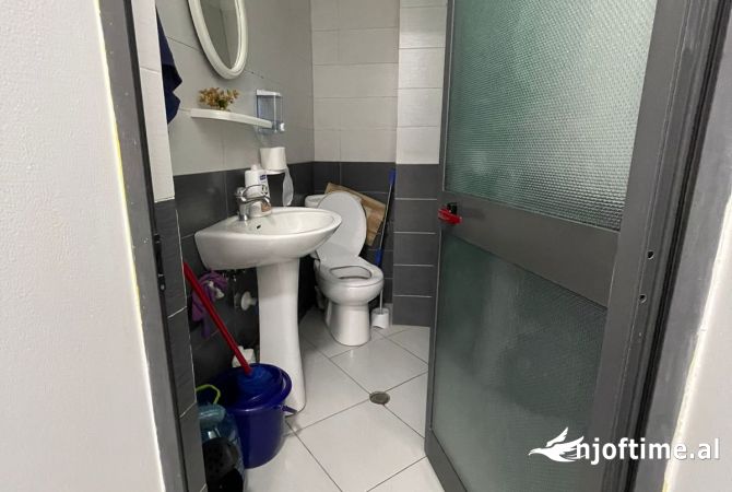 Shitet ambient te Selvia !