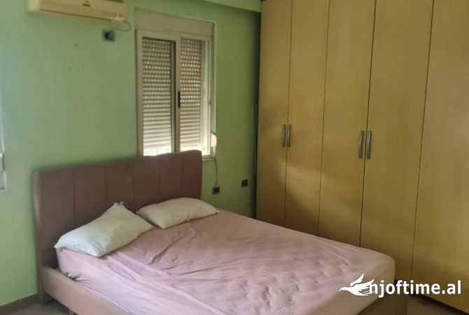 Shtepi me qera Apartament ne Tirane, 1+1, Mobilimi E mobiluar, Pagesa 65,000  Leke.