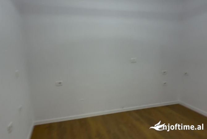 Shtepi ne shitje 2+1 ne Tirane - 185,000 Euro
