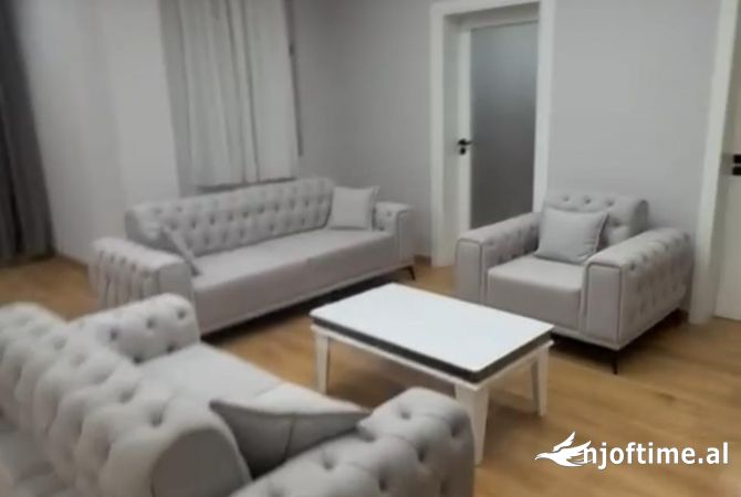 Shtepi ne shitje 2+1 ne Tirane - 180,000 Euro