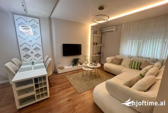Shtepi me qera 3+1 ne Tirane - 1,000 Euro