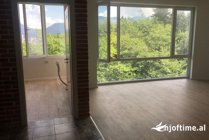 Shtepi me qera Apartament ne Tirane, 2+1, Mobilimi E mobiluar, Pagesa 450  Euro.