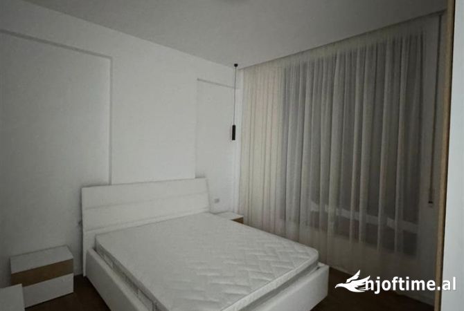 Shtepi me qera Apartament ne Tirane, 2+1, Mobilimi E mobiluar, Pagesa 60,000  Leke.