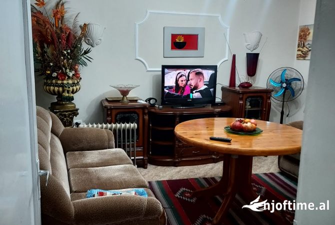 Shtepi me qera 2+1 ne Tirane - 500 Euro