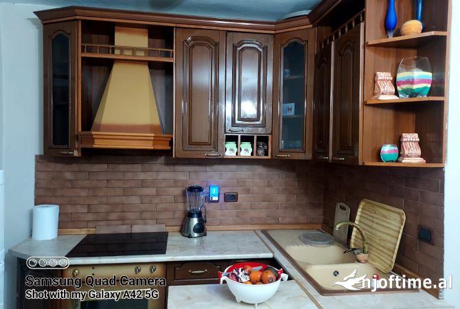 Shtepi me qera 2+1 ne Tirane - 500 Euro