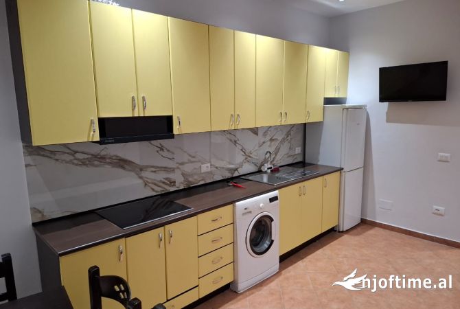 Shtepi me qera 1+1 ne Tirane - 40,000 Leke