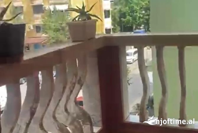 Shtepi me qera 2+1 ne Tirane - 38,000 Leke