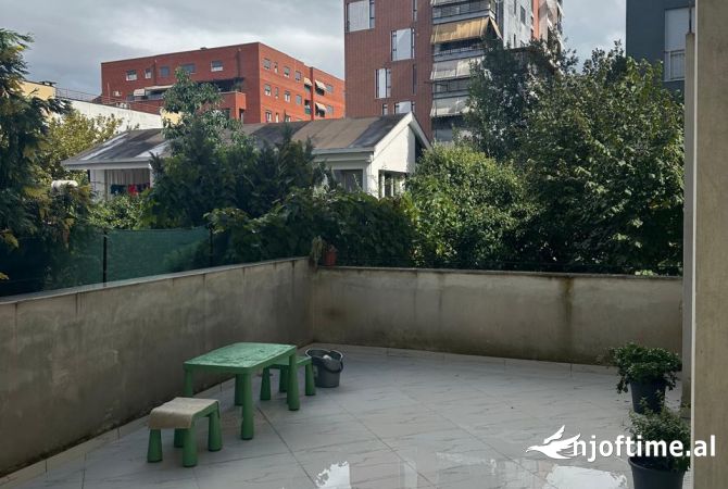 Shtepi me qera Apartament ne Tirane, 2+1, Mobilimi E mobiluar, Pagesa 50,000  Leke.