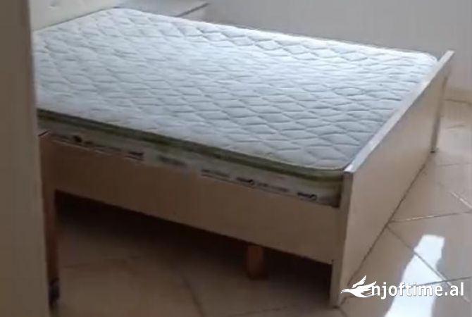 Shtepi me qera 1+1 ne Tirane - 45,000 Leke