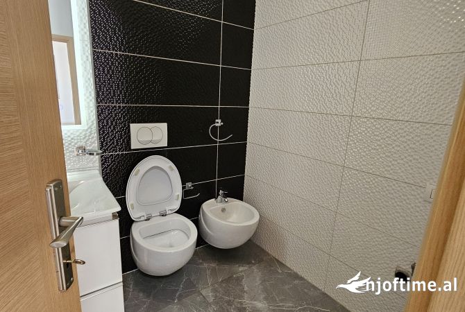 Shtepi ne shitje 2+1 ne Tirane - 178,000 Euro