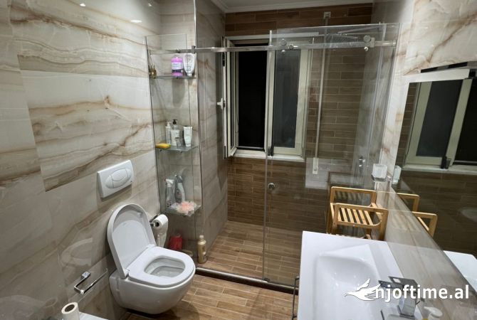 Shtepi ne shitje 2+1 ne Tirane - 250,000 Euro