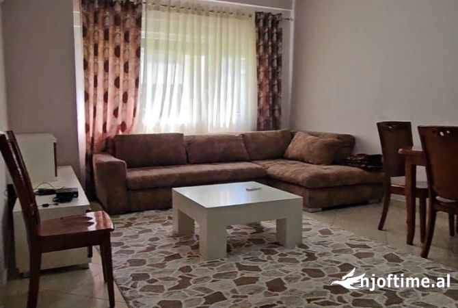 Shtepi me qera 1+1 ne Tirane - 38,000 Leke