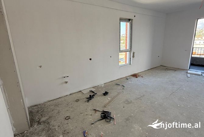 Shtepi ne shitje 2+1 ne Tirane - 107,500 Euro