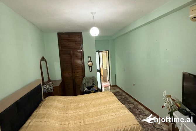 Shtepi me qera 2+1 ne Tirane - 650 Euro