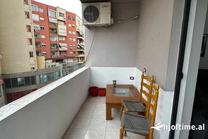 Shtepi me qera 2+1 ne Tirane - 55,000 Leke
