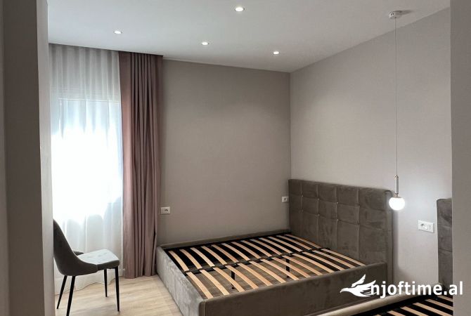 Shtepi ne shitje 2+1 ne Tirane - 160,000 Euro