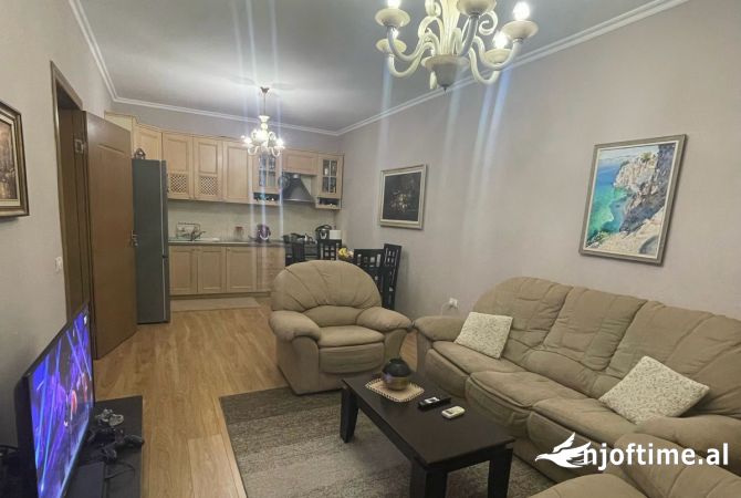 Casa in affitto 2+1 a Tirana - 450 Euro