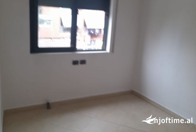 Shtepi me qera 3+1 ne Tirane - 400 Euro