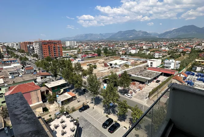 Shtepi ne shitje Apartament ne Tirane, 2+1, Mobilimi Bosh, pa mobiluar, Pagesa 99,200  Euro.