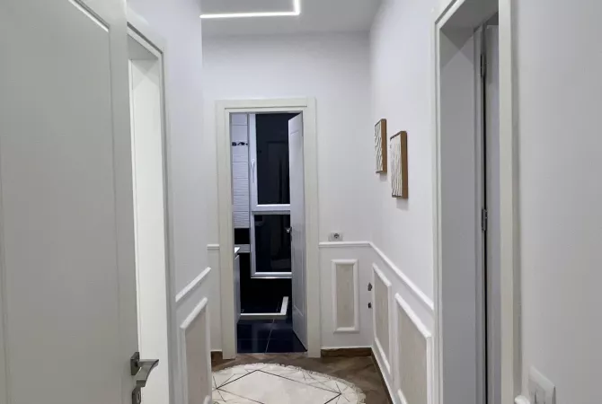 Shtepi ne shitje Apartament ne Tirane, 2+1, Mobilimi E mobiluar, Pagesa 285,000  Euro.