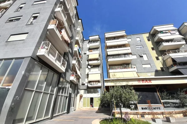 Shtepi ne shitje Garsoniere ne Tirane - 92,000,000 Leke