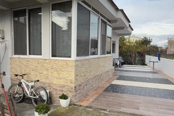 Shtepi ne shitje 2+1 ne Tirane - 215,000 Euro