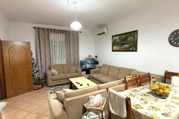 Shtepi ne shitje 2+1 ne Tirane - 215,000 Euro
