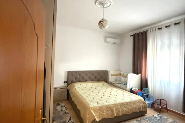 Shtepi ne shitje 2+1 ne Tirane - 215,000 Euro