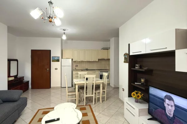 Shtepi me qera 2+1 ne Tirane - 50,000 Leke