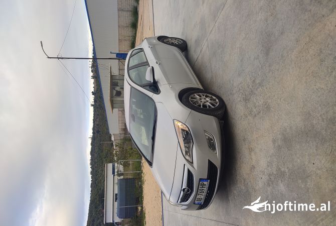 Makina ne shitje  ne Fier - 4,000 Euro