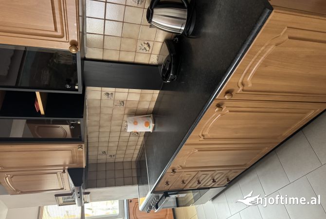 Shtepi me qera Apartament ne Tirane, 1+1, Mobilimi E mobiluar, Pagesa 50,000  Leke.