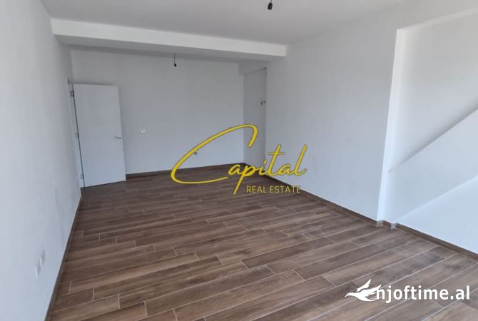 Ambient biznesi me qera 3+1 ne Tirane - 700 Euro