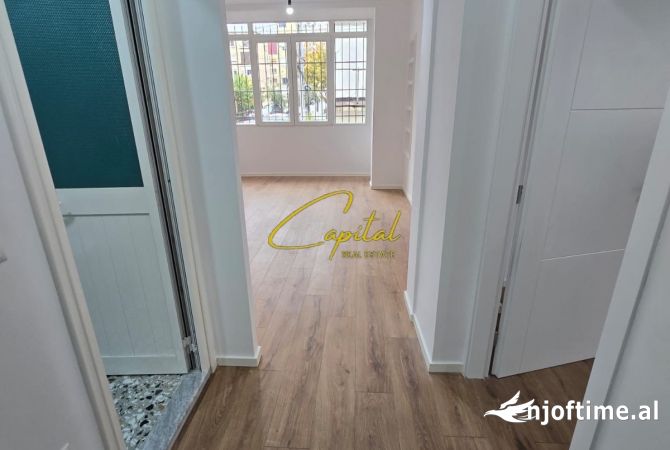 Shtepi ne shitje Apartament ne Tirane, 2+1, Mobilimi Bosh, pa mobiluar, Pagesa 120,000  Euro.