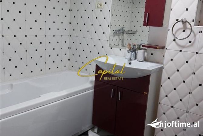 Shtepi me qera Apartament ne Tirane, 2+1, Mobilimi E mobiluar, Pagesa 69,000  Leke.