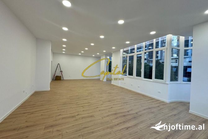 Ambient biznesi me qera 1+1 ne Tirane - 1,300 Euro