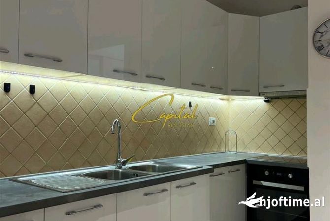 Shtepi me qera Apartament ne Tirane, 1+1, Mobilimi E mobiluar, Pagesa 600  Euro.